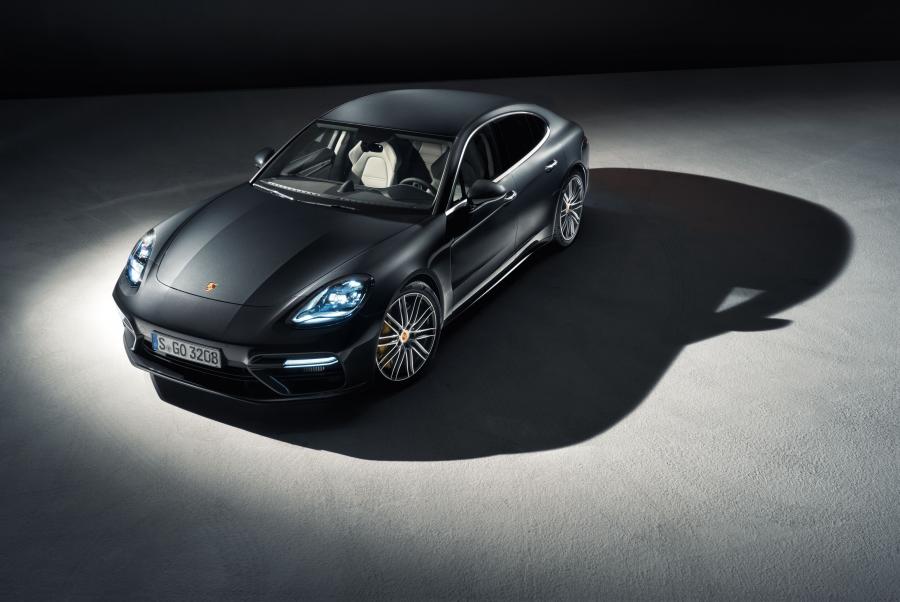 Porsche Panamera Turbo 2016 года  (фото 33 из 53)